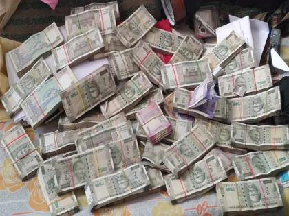 In 2 years, YouTuber Taslim Khan made a solid income; Crores found in raids of Income Tax Department | अबब! २ वर्षात युट्यूबरनं केली तगडी कमाई; आयकर विभागाच्या धाडीत सापडले कोट्यवधी