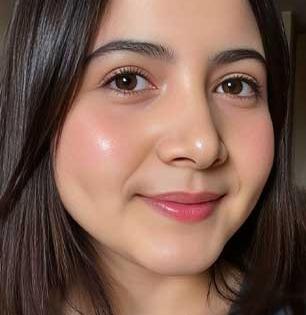 ४ बर्फाचे तुकडे आणि..! तुमच्या फ्रिजमध्येच आहे 'कोरियन ग्लास स्किन'चं ब्यूटी सिक्रेट, पार्लरच्या पैशाची बचत