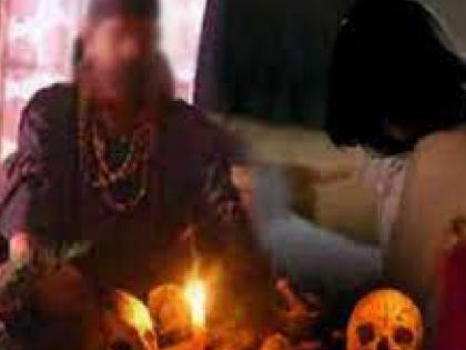 Tortured a married woman saying she was possessed by a ghost, Incident at Ichalkaranji in Kolhapur | भूत लागल्याचे सांगून विवाहितेचा केला छळ, पतीसह दहाजणांवर गुन्हा दाखल; कोल्हापुरातील इचलकरंजीतील घटना