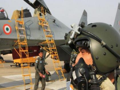 Indian Air Force is more like Pakistan, look this numbers | ही घ्या आकडेवारी : भारतीय वायुसेना पाकिस्तानच्या तुलनेत सरसच !