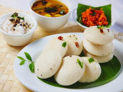 Idli day: these hotels of pune famous for idli | इडली दिन : पुण्यातले हे हाॅटेल आहेत इडलीसाठी फेमस