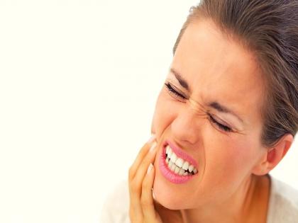 Know the causes and remedies of dental pain | दाढदुखीच्या वेदना सहन होत नाही? जाणून घ्या कारणं आणि उपाय