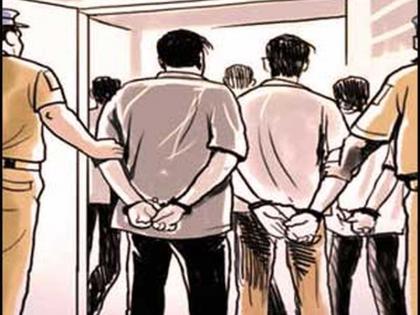 Doctor arrested at Washim For illegal abortion | अवैध गर्भपात करणाऱ्या एका डॉक्टरसह बोगस डॉक्टरला अटक