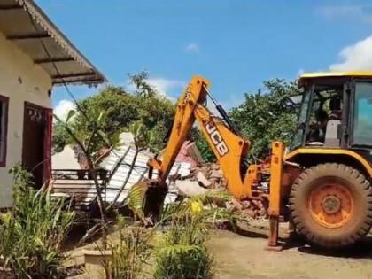 goa govt demolished construction of land mafia | भू-माफियाचे बांधकाम पाडले; जमीन बळकाव प्रकरणात पहिली धडक कारवाई