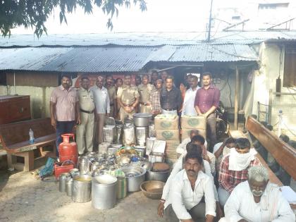 200 kg fake ghee caught in Akola; Gorakhdhana started in the days of the festivities | अकोल्यात पकडले २०० किलो बनावट तूप; सणासुदिच्या दिवसांत सुरु होता गोरखधंदा