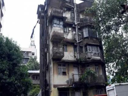 a bmc survey has revealed that 188 building in mumbai are in very dangerous condition notice to residents | धोकादायक इमारतींत राहण्याची हौस नाही! पालिकेकडून १८८ अतिधोकादायक इमारती जाहीर 