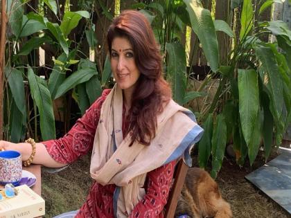 twinkle khanna suffers from foot in the mouth disease | ट्विंकल खन्नाला आहे ‘हा’ गंभीर ‘आजार’; चाहते म्हणाले, चिंता नको