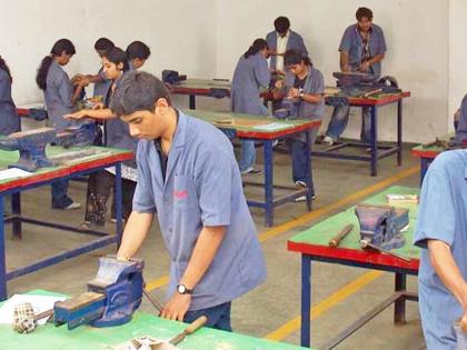 93 thousand admissions in ITI, more than 50 thousand vacancies | आयटीआयमध्ये 93 हजार प्रवेश, 50 हजारांहून अधिक जागा रिक्त