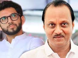 Ajit Pawar 'Dada' on Facebook and Aditya Thackeray on social media | अजित पवार फेसबुकवर ‘दादा’ तर सोशल मीडियावर आदित्य ठाकरे हेच अव्वल स्थानी