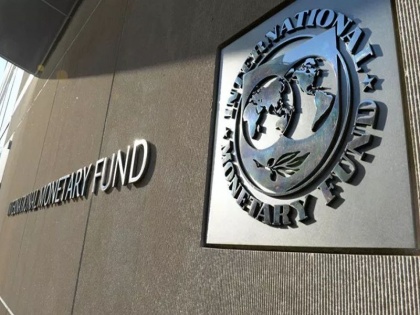 Be prepared for interest rate hikes says International Monetary Fund | व्याजदरवाढीसाठी तयार राहा; आंतरराष्ट्रीय नाणेनिधीचे वक्तव्य, शेअर बाजारांना  बसणार धक्का