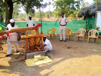  Paithan Jail imprisoned handmade peace ...! | पैठण कारागृहातील बंदिजनांच्या हातची खमंग मिसळ चाखा...!