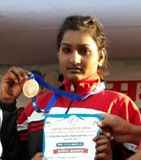  Vajapur's 'Dangal Girl' wielded wrestling | वैजापूरच्या ‘दंगल गर्ल’चा कुस्तीत बोलबाला
