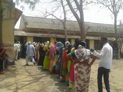  Voting in 68.80 percent for Vaijapur NP | वैजापूर न.प.साठी ६८.८० टक्के शांततेत मतदान