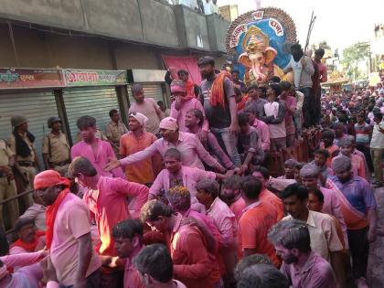 ganesh visarjan at murtijapur | मूर्तीजापूरात बाप्पांना भावपूर्ण निरोप