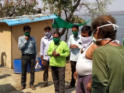 Author stationed at Bordharan in Wardha district of Moscow | Corona Virus in Wardha; मास्को येथील लेखक वर्धा जिल्ह्यातील बोरधरण येथे मुक्कामी