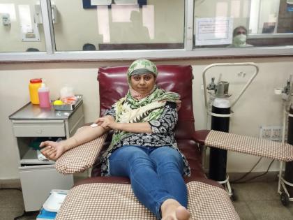 Also like this: Mumbai's leading in donating blood to blood bank | अशीही माणसूकी : रक्तपेढीला रक्तदान करण्यात मुंबईकरांची आघाडी