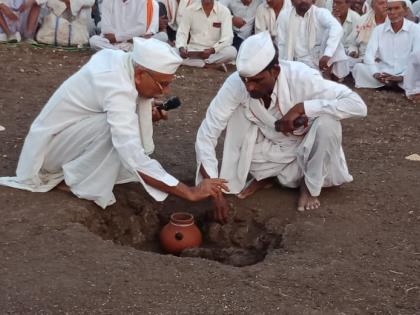 Bhendvad ghat canceled; 350 year old tradition broken | भेंडवडची घटमांडणी रद्द; ३५० वर्षांची परंपरा खंडित