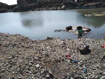 Shocking! Three siblings drown in Parli mine | धक्कादायक ! परळीत खदानीतील पाण्यात बुडून तीन भावंडांचा मृत्यू