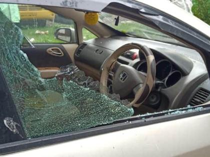 Vehicles breaken by three people for create terror, incidents in sangvi | सांगवीत वाहनांची तोडफोड करत दहशत माजविण्याचा प्रयत्न, एका अल्पवयीनसह 3 संशयित ताब्यात