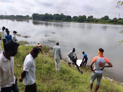 The body of a man who was swept away in the Pravara river found 36 hours later | प्रवरा नदीपात्रात वाहून गेलेल्या व्यक्तीचा मृतदेह तब्बल छत्तीस तासानंतर सापडला