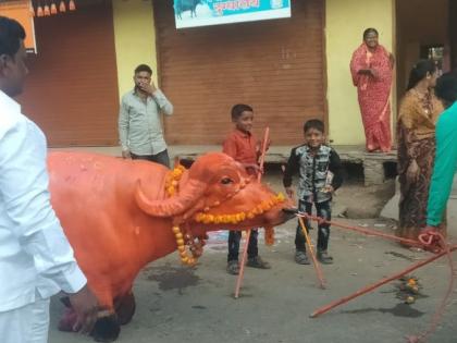 Home worship of Gawli brothers at Chalisgaon this year | चाळीसगावला यंदा गवळी बांधवांचे घरगुती सगर पूजन