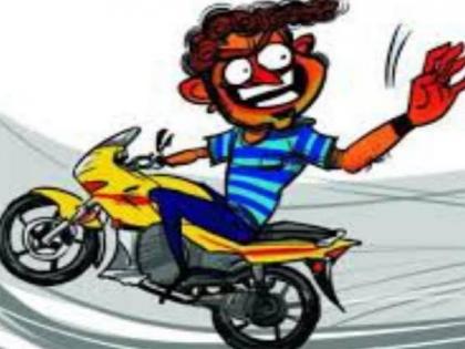 Two person were arrested for theft a vehicle for fun; One rickshaw, 7 two-wheelers seized | मौजमजेसाठी वाहन चोरी करणारे दोघे जेरबंद; एक रिक्षा, ७ दुचाकी जप्त