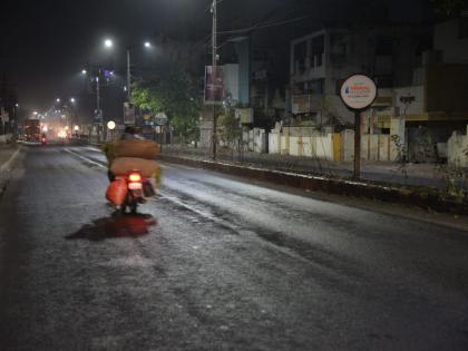 Heavy rains everywhere in the district including Solapur city, Pandharpur, Sangola, Mangalvedha | वातावरणात बदल; सोलापूर शहरासह पंढरपूर, सांगोला, मंगळवेढ्यासह जिल्ह्यात सर्वत्र रिमझिम पाऊस