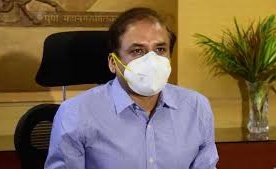 Coronavirus News Pune: We will take over more private hospitals in due course, but will not allow shortage of beds for treatment: Vikram Kumar | Coronavirus News Pune: वेळप्रसंगी आणखी खासगी रुग्णालये ताब्यात घेऊ, पण उपचारासाठी बेड कमी पडू देणार नाही: विक्रम कुमार 