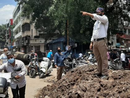 recover money from the if the roads are damaged in rainy season: Demand of Sajag Nagarik Manch | पुण्यात पुन्हा खड्डे पडले तर अधिकाऱ्यांकडून पैसे वसूल करा :सजग नागरिक मंचाची मागणी