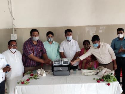 Dedication of small oxygen set in memory of Ramesh Chandra Agarwal at Chalisgaon | चाळीसगावला रमेशचंद्र अग्रवाल यांच्या स्मृतीप्रीत्यर्थ लघु ऑक्सिजन संचाचे लोकार्पण