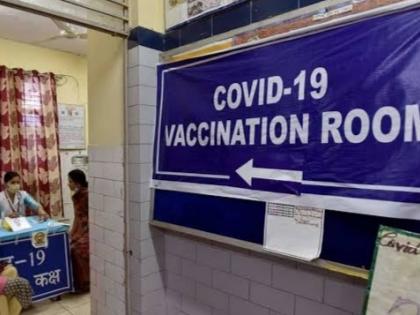 Corona Vaccination Pune: Covishield will be available at 39 centers of Pune Municipal Corporation and Covacin will be available at 15 centers on Wednesday. | Corona Vaccination Pune : पुणे महापालिकेच्या ३९ केंद्रांवर कोविशिल्ड तर १५ केंद्रांवर कोव्हॅक्सिन बुधवारी उपलब्ध राहणार 