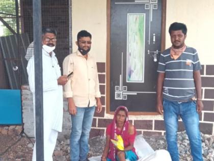 After a year and a half, the husband met his wife online; A missing woman from Uttar Pradesh was found in Shrigoda | दीड वर्षानंतर पतीची झाली पत्नीशी ऑनलाईन भेट; उत्तरप्रदेशातून हरवलेली महिला श्रीगोद्यात सापडली After a year and a half, the husband met his wife online; A missing woman from Uttar Pradesh was found in Shrigoda | दीड वर्षानंतर पतीची झाली पत्नीशी ऑनलाईन भेट; उत्तरप्रदेशातून हरवलेली महिला श्रीगोद्यात सापडली