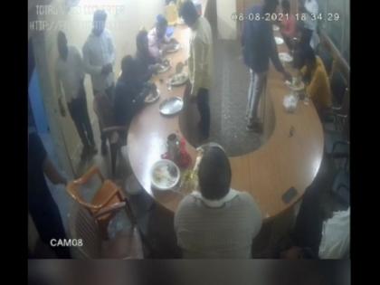 One such gatari party ! Alcohol Party in the hall of Gangakhed Municipality | Video : एक अशीही गटारी ! गंगाखेड पालिकेच्या सभागृहातच रंगली ओली पार्टी