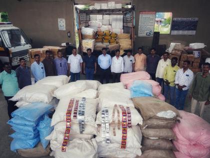 Gutkha worth Rs 20 lakh seized in Hingoli; Local Crime Branch Action | हिंगोलीत २० लाखांचा गुटखा पकडला; स्थानिक गुन्हे शाखेची कारवाई