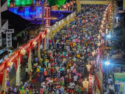 Parking facility for Ganesha devotees coming to Pune city to witness the scenes | पुणे शहरात देखावे पाहायला येणाऱ्या गणेशभक्तांसाठी पार्किंगची सोय