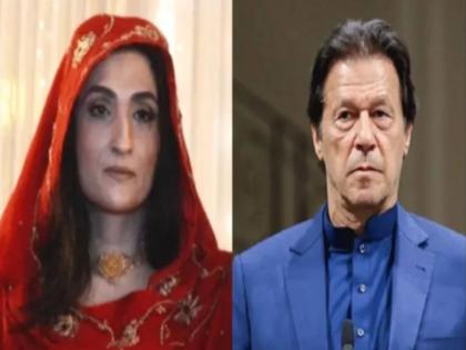 Roof leaks, rats roam and no electricity; Imran Khan's wife Bushra Bibi's miserable condition in jail | छत गळतेय, उंदीर फिरतात आणि वीज नसते; इमरान खान यांच्या पत्नी बुशरा बीबींची तुरुंगात दयनीय अवस्था Roof leaks, rats roam and no electricity; Imran Khan's wife Bushra Bibi's miserable condition in jail | छत गळतेय, उंदीर फिरतात आणि वीज नसते; इमरान खान यांच्या पत्नी बुशरा बीबींची तुरुंगात दयनीय अवस्था