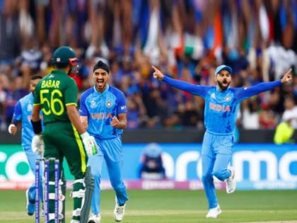 india vs pakistan ahmedabad hotel booking price increase from 20 thousand to 2 Lakh odi world cup 2023 | भारत-पाक मॅचचा गुजरातमध्ये 'महागडा फिव्हर'; हॉटेल रूम्सचे भाडे 'अव्वाच्या सव्वा'