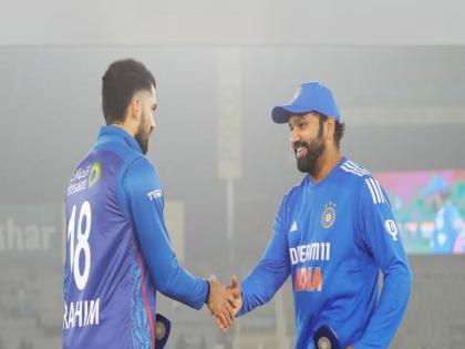 ind vs afg 2nd t20 India have won the toss and they've decided to bowl first, virat Kohli, yashasvi Jaiswal replaces Tilak verma, shubman Gill in the playing 11 | IND vs AFG 2nd T20: भारताने टॉस जिंकला! विराट, यशस्वीची एन्ट्री तर शुबमन गिल बाकावर