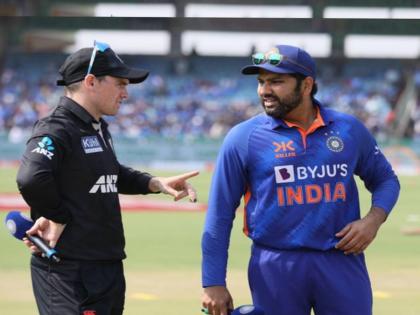 IND vs NZ, 3rd ODI Live New Zealand have won the toss and elected to bowl first, Umran Malik and Yuzvendra Chahal have been named in the playing XI  | IND vs NZ: भारत टॉस हरला; सिराज-शमीला बसवलं बाकावर, जाणून घ्या प्लेइंग XI