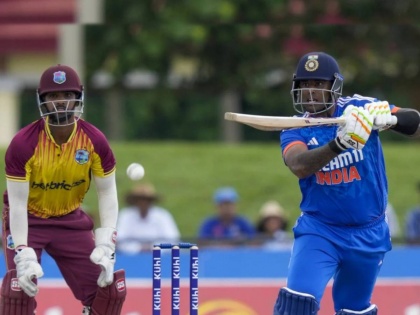 IND vs WI 5th T20 Live Indian team has scored 165 for 9 to give West Indies a target of 166 runs | IND vs WI : फायनल सामन्यात भारताची 'अग्निपरीक्षा', 'सूर्या'नं सावरलं पण ९ विकेट काढून विडिंजची सरशी
