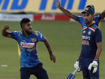 Notice period for cricketers as Sri Lanka Cricket Board applies new rules before retirement NOC Rules | Cricket Board New Rules: आता क्रिकेटर्सनाही 'नोटीस पिरेड'; बोर्डाने केले नवे नियम, निवृत्तीनंतर लागणार NOC