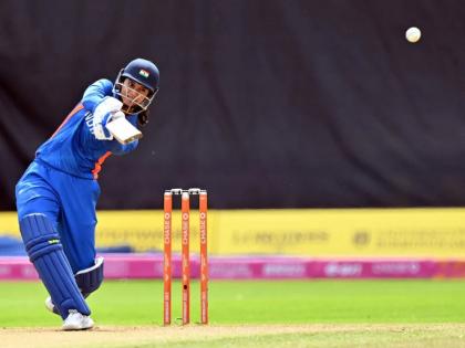 IND-W vs ENG-W Semi Final Smriti Mandhana has scored 50 runs in just 24 balls | IND-W vs ENG-W Semi Final:क्रिकेटच्या पंढरीत मराठमोळ्या स्मृतीचा जलवा! अवघ्या २३ चेंडूत ठोकले अर्धशतक 