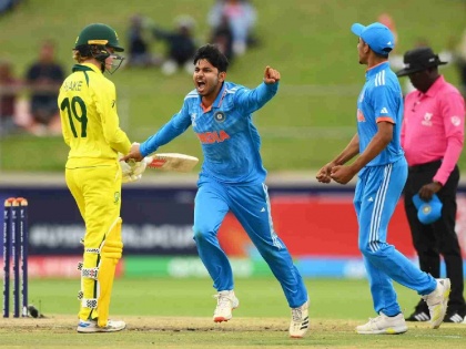 ICC Under-19 World Cup Final IND vs AUS : Four of Australia's top six went past 40 as they pile up the highest total in an final, india need 254 runs to win | भारताने वर्ल्ड कप फायनलमध्ये ऑस्ट्रेलियाची कोंडी केली, पण एक चूक पडू शकते महाग 