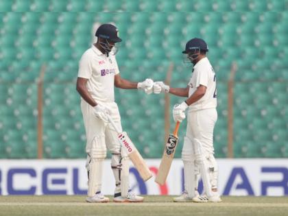 IND vs BAN 1st Test : R Ashwin is dismissed after scoring 58 off 113. He and Kuldeep (40) added 92 runs together for 8th wicket, India post 404 all out in first innings. | IND vs BAN 1st Test : आर अश्विन-कुलदीप यादव जोडीने बांगलादेशला रडवले, भारताला ४०० पार नेले