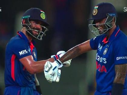 Asia Cup 2022 Ind vs HK : Fifty for Virat Kohli,  50* from 40 balls, he now has joint most fifty plus scores in T20is with Rohit Sharma - 31. | T20 Asia Cup 2022 Ind vs HK : हाँगकाँगविरुद्ध विराट कोहलीला सूर गवसला, अर्धशतक झळकावून रोहित शर्माशी केली बरोबरी 