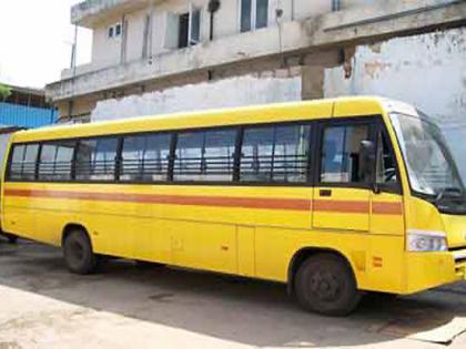 School closed due to Kareena; Time for suicide on bus owners transporting students | काेराेनामुळे शाळा बंद; विद्यार्थ्यांची वाहतूक करणाऱ्या बसमालकांवर आत्महत्येची वेळ