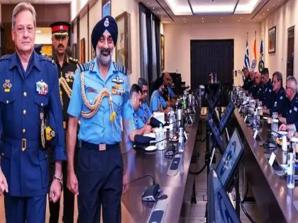 Preparations underway to teach Turkey a lesson?; Indian Air Force Chief reaches Greece country biggest enemy of Turkey | तुर्कीला धडा शिकवण्याची तयारी सुरू?; सर्वात मोठ्या शत्रूच्या देशात पोहचले भारतीय हवाई दल प्रमुख Preparations underway to teach Turkey a lesson?; Indian Air Force Chief reaches Greece country biggest enemy of Turkey | तुर्कीला धडा शिकवण्याची तयारी सुरू?; सर्वात मोठ्या शत्रूच्या देशात पोहचले भारतीय हवाई दल प्रमुख