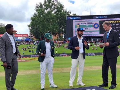 India Vs South Africa 1st Test Live Updates In Marathi Indian Captain Rohit Sharma Delights After India Loses Toss, Know Why  | IND vs SA Live: "बरं झालं आम्ही टॉस हरलो", कर्णधार रोहित शर्मा असं का म्हणाला? जाणून घ्या