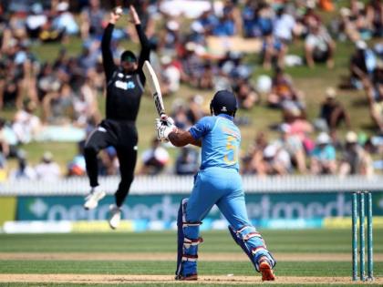 India vs New Zealand 4th ODI: 92 is India's lowest ODI score against New Zealand in New Zealand | India vs New Zealand 4th ODI : भारताची न्यूझीलंडविरुद्ध शरणागती पत्करण्याची ही पहिलीच वेळ नाही