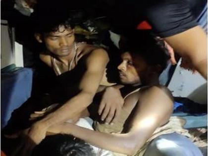 Odisha Railway Accident: Let me talk to my brother... The young man trapped in the train died after fulfilling his last wish | Odisha Railway Accident: मला माझ्या भावाशी बोलू द्या... शेवटची इच्छा पूर्ण होताच ट्रेनमध्ये अडकलेल्या तरुणानं सोडले प्राण   